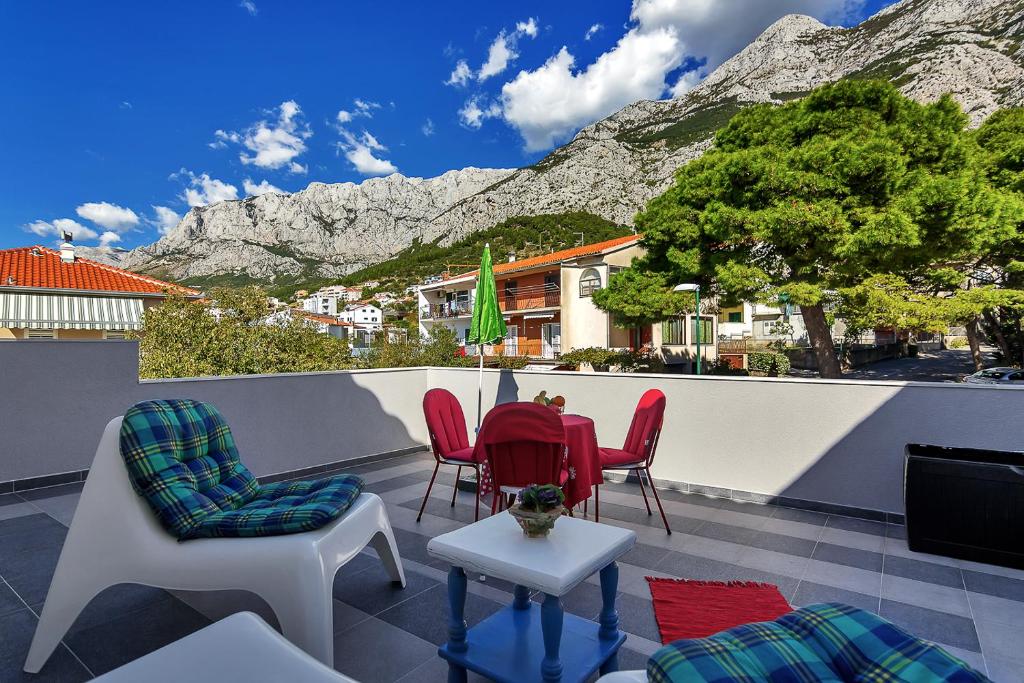 Apartmani Maja — Hotel in Makarska