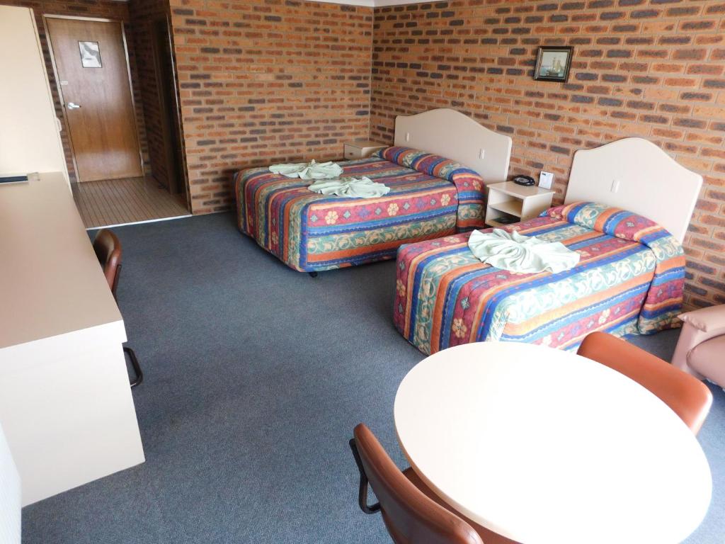 Big Trout Motel photo