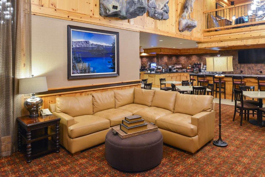 Best Western Plus Olympic Inn photo