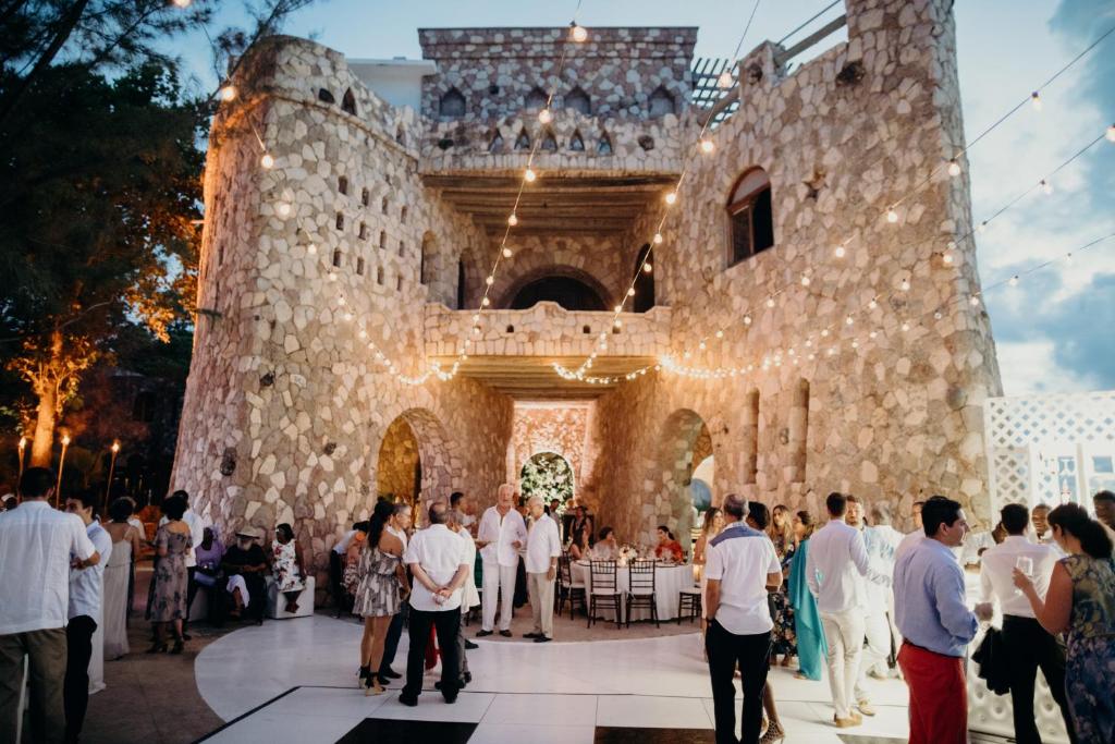 Pattoo Castle — Hotel in Negril