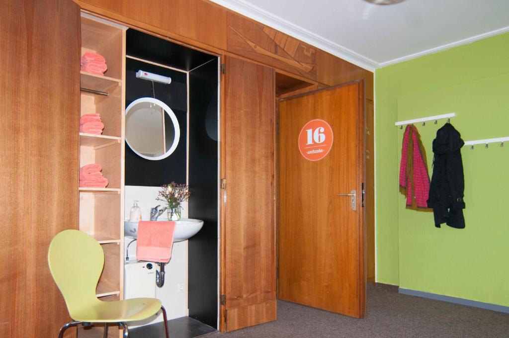 Inselhostel - 3