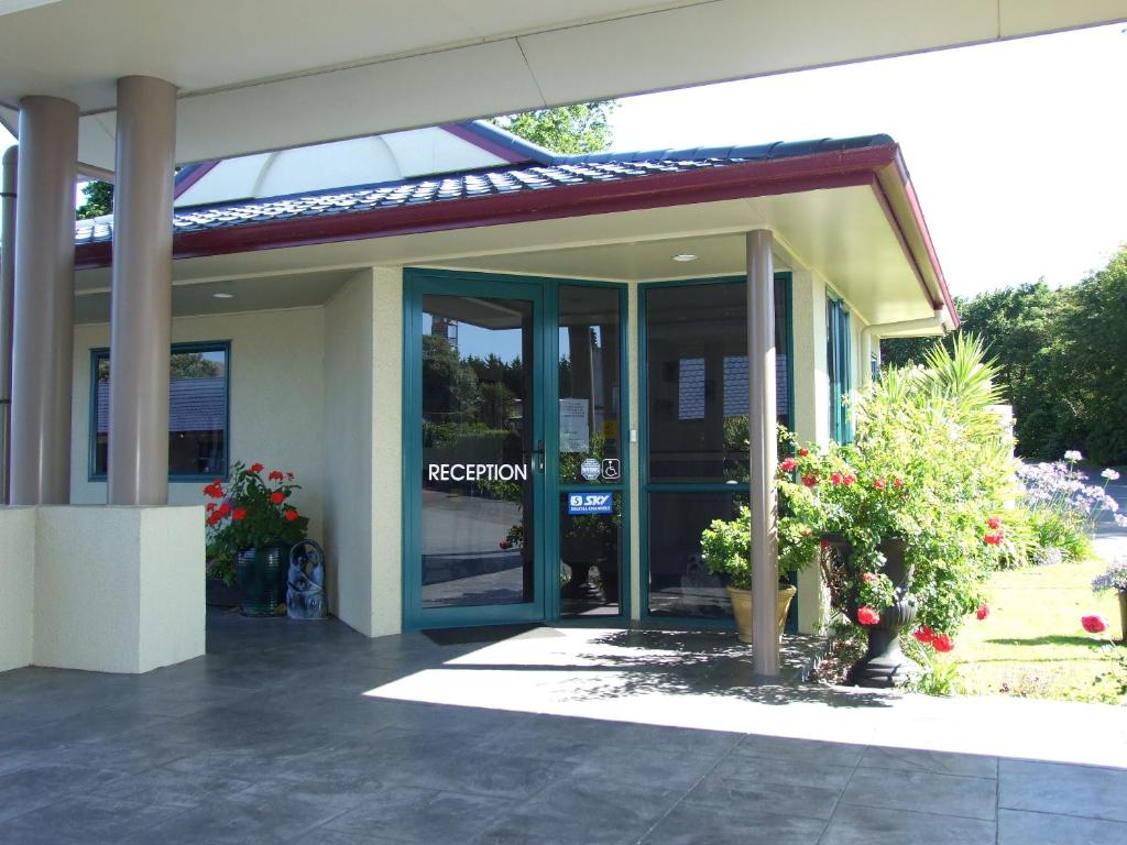 Belmont Motor Lodge photo