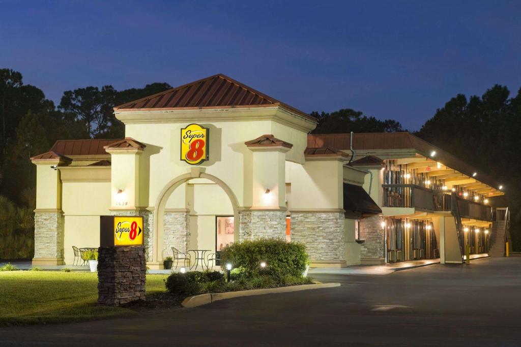 Super 8 by Wyndham Ormond Beach, Ormond Beach