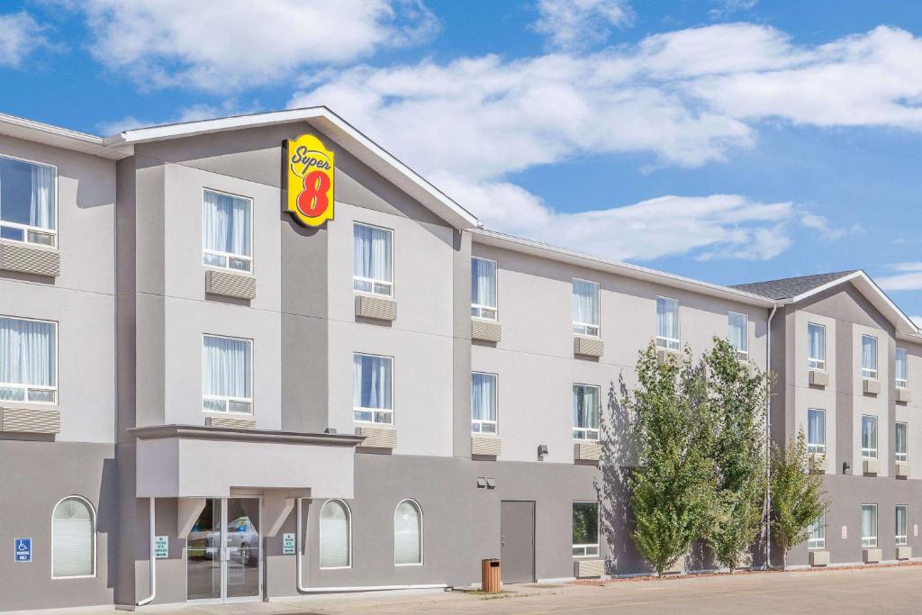 Super 8 by Wyndham Athabasca AB, Athabasca