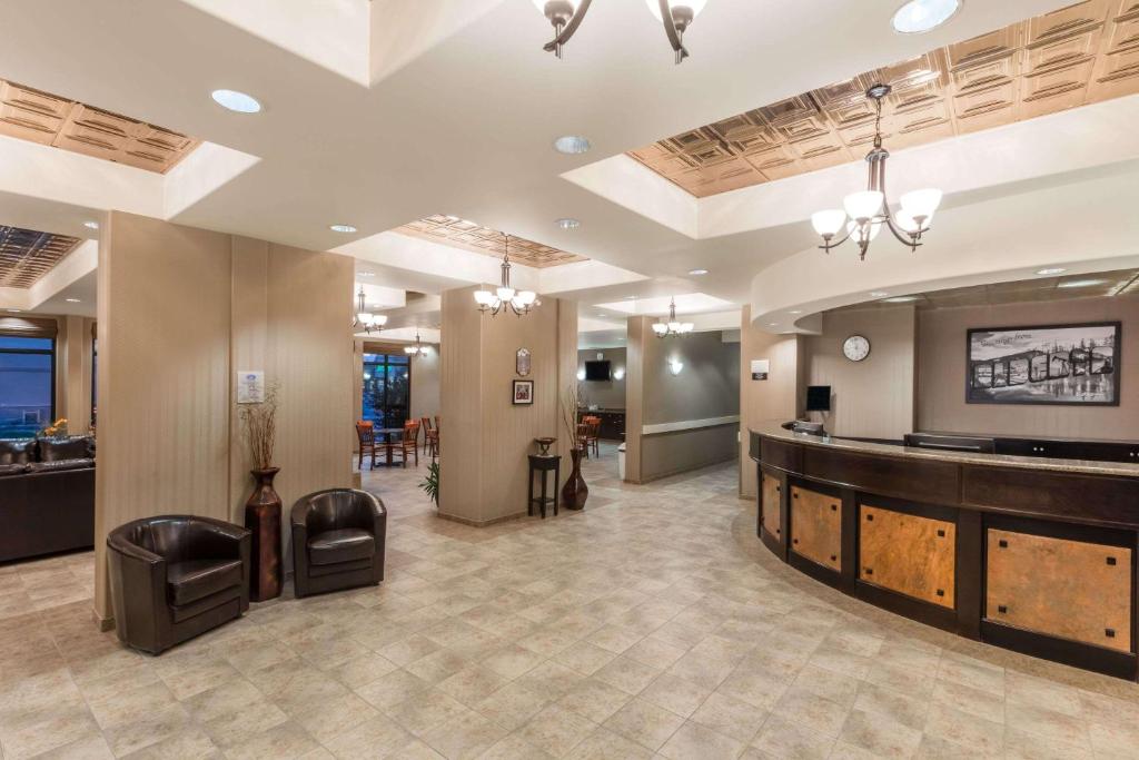 Super 8 by Wyndham Edson, Edson