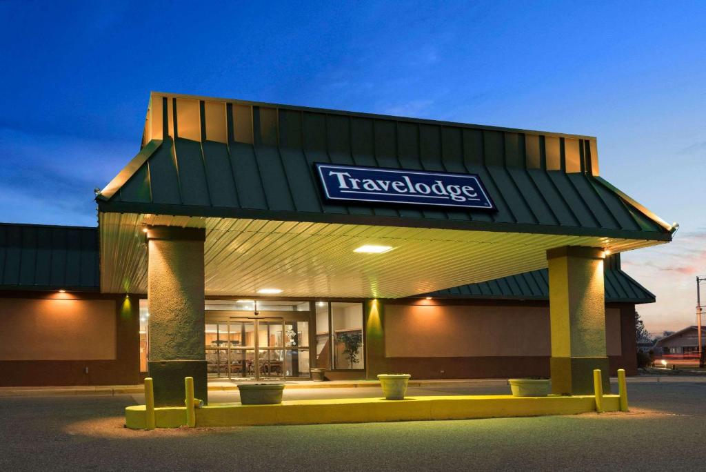Travelodge by Wyndham Sturgis photo