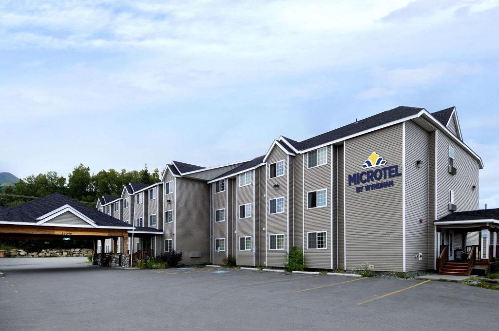 Eagle River Microtel, Eagle River