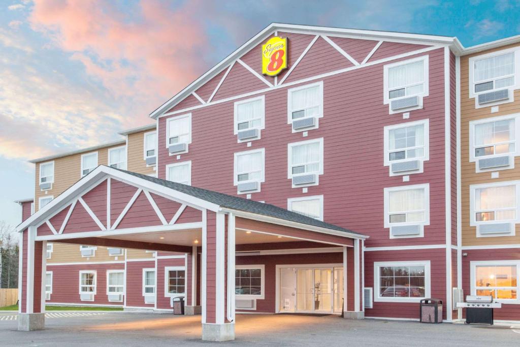 Super 8 By Wyndham Red Lake On photo