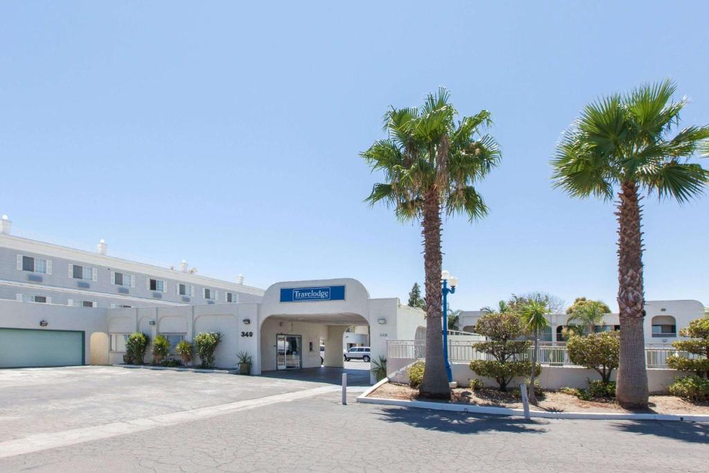 Travelodge By Wyndham Los Banos Ca Photo 3