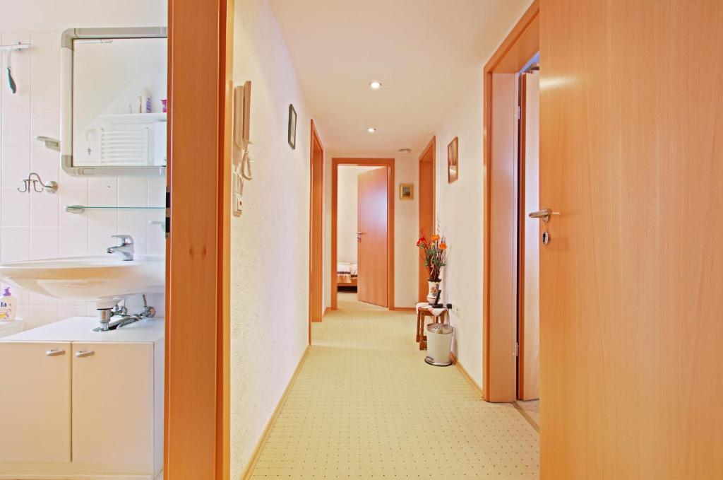 Private Rooms near Exhibition Center photo