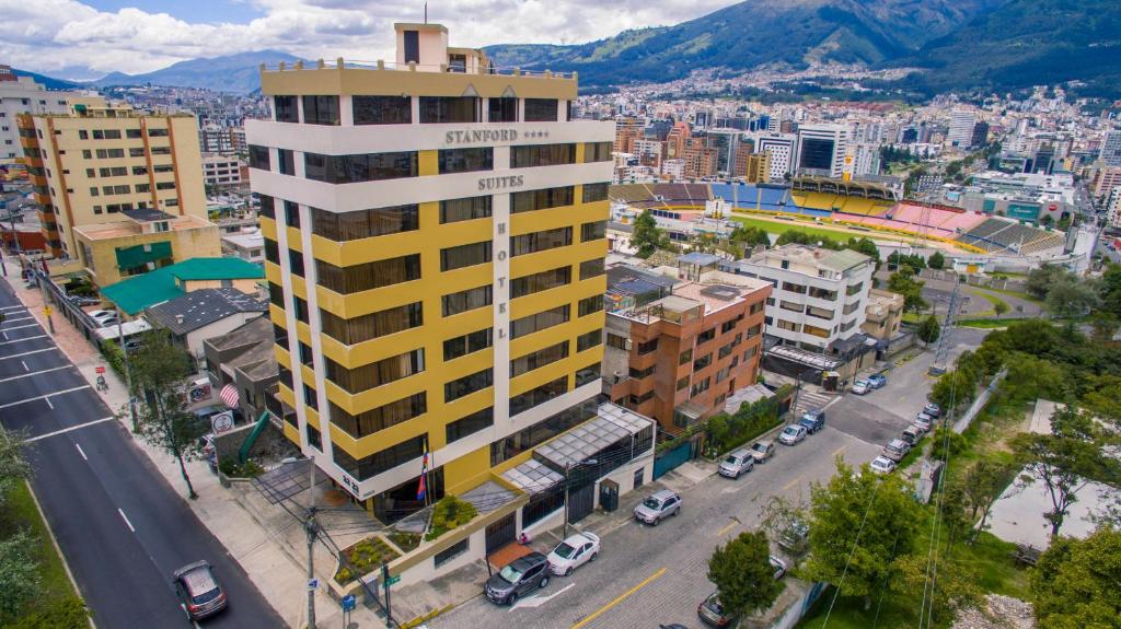 Stanford Suites Hotel — Hotel in Quito