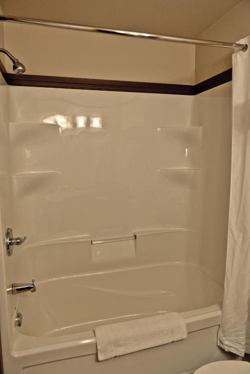 121 Steakhouse & Motel photo