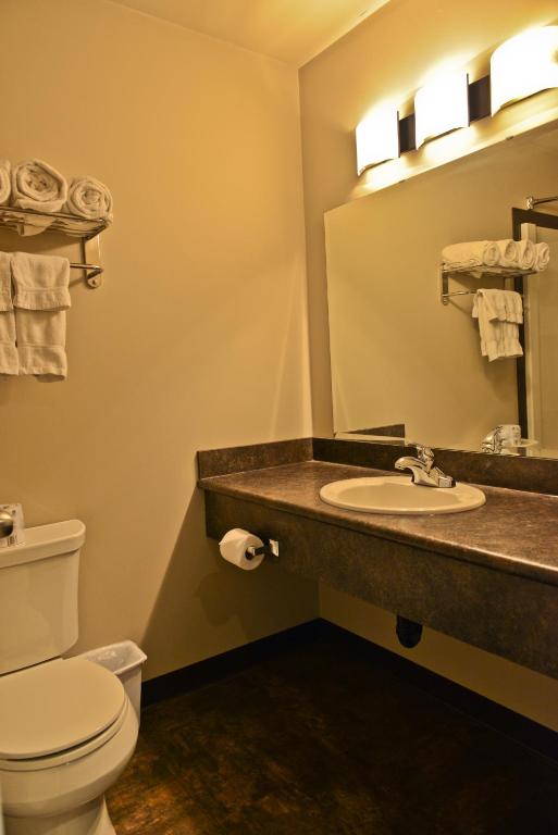 121 Steakhouse & Motel photo
