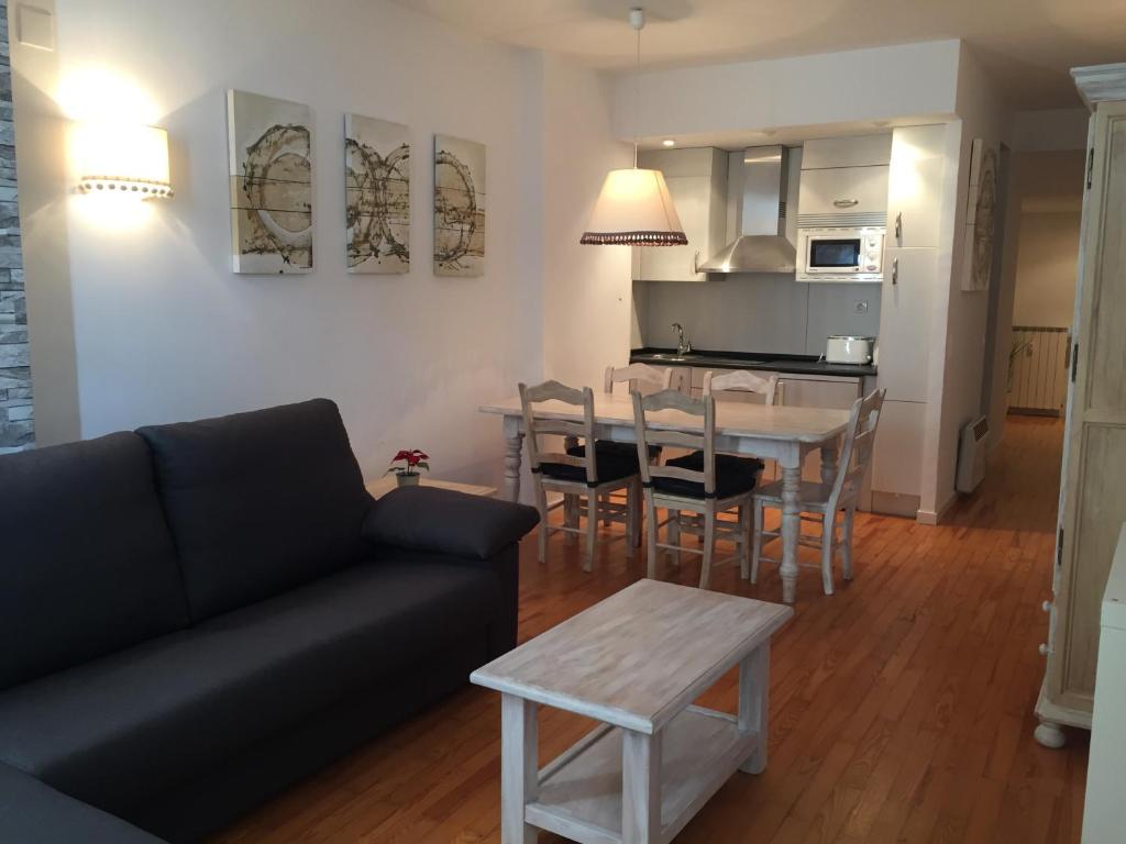 Apartamentos Pirineos Candanchu
