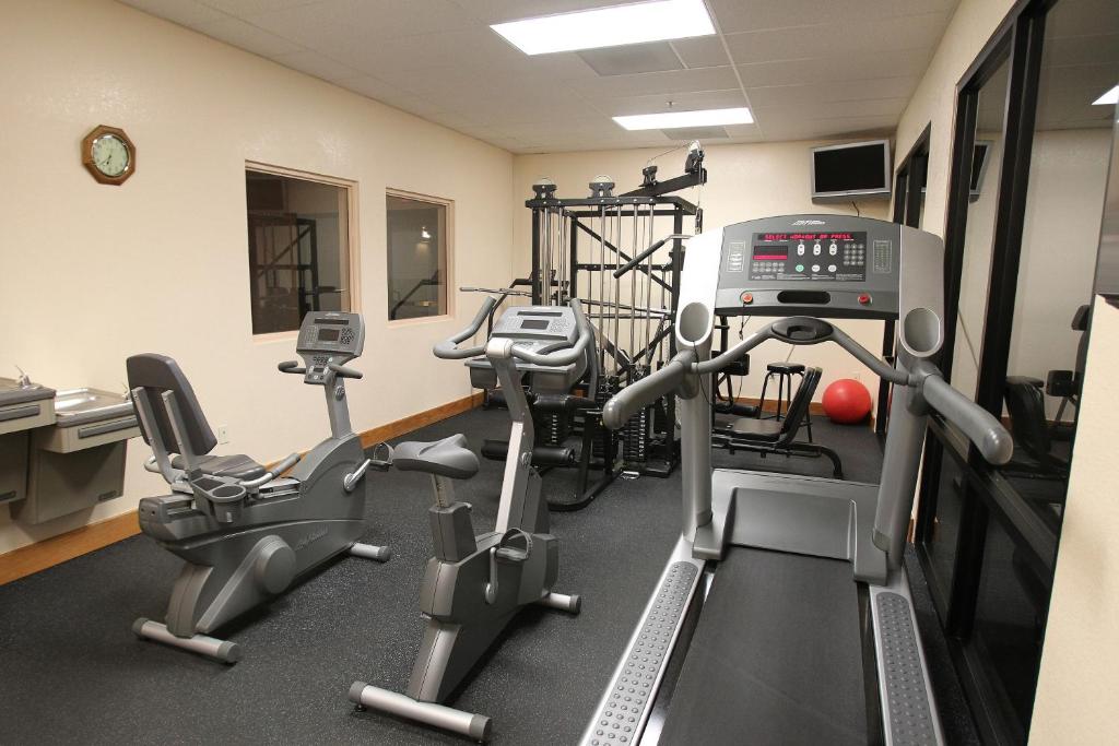 Gateway Studio Suites Photo 25