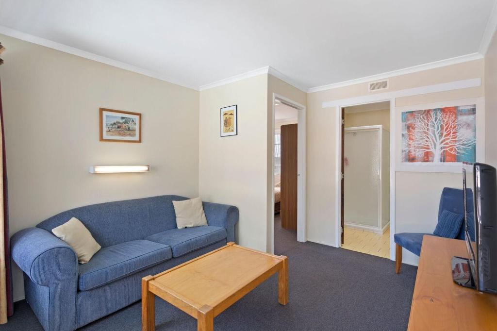 Clifford Park Holiday Motor Inn photo