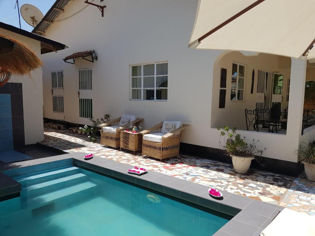 Mandinka Lodge photo