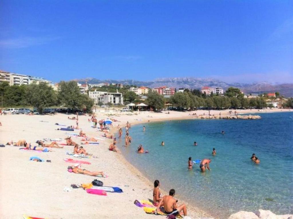 Klara Beach Apartment photo