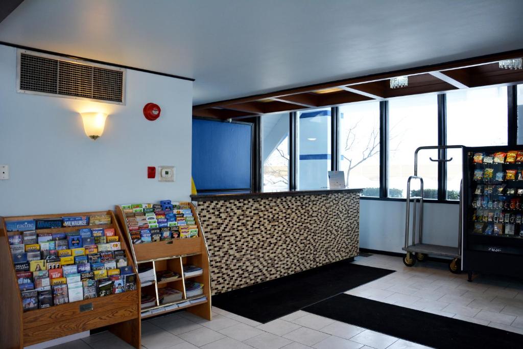 Travelodge by Wyndham Milwaukee — Hotel in Milwaukee (WI)