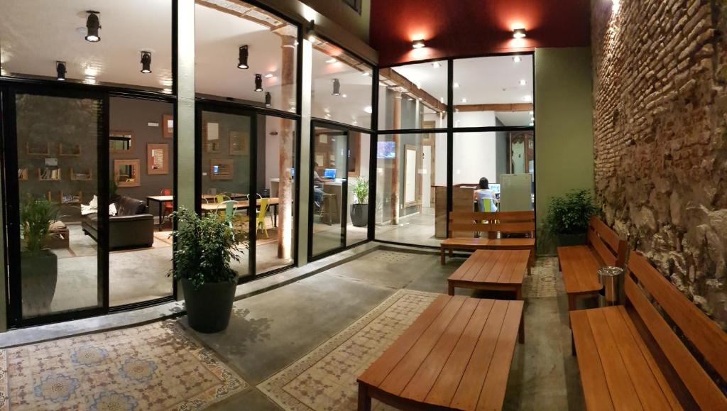 Circus Hostel&amp;Hotel Montevideo — Hotel in Montevideo