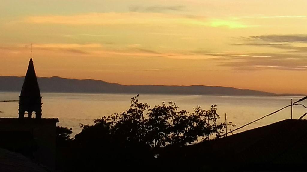 Apartman Lovreta - Ivano — Hotel in Makarska