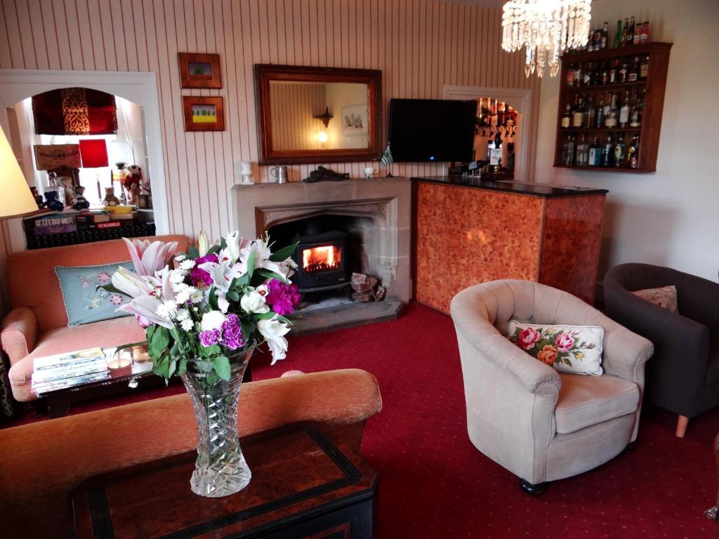 Rollestone Manor B&B and Restaurant photo