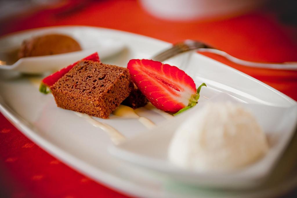 อาหารและเครื่องดื่ม