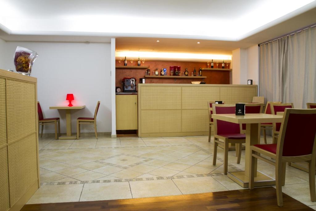 ホテル カターニア タウン (Hotel Catania Town) フロント・ロビー