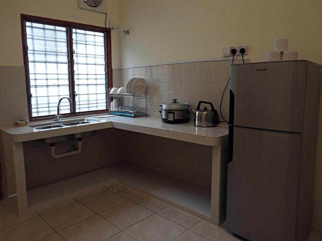 Golden Hill Double Storey Homestay at Night Market