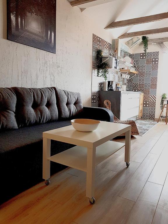 Dp Art 14 OLD TOWN Self check in, Kaunas