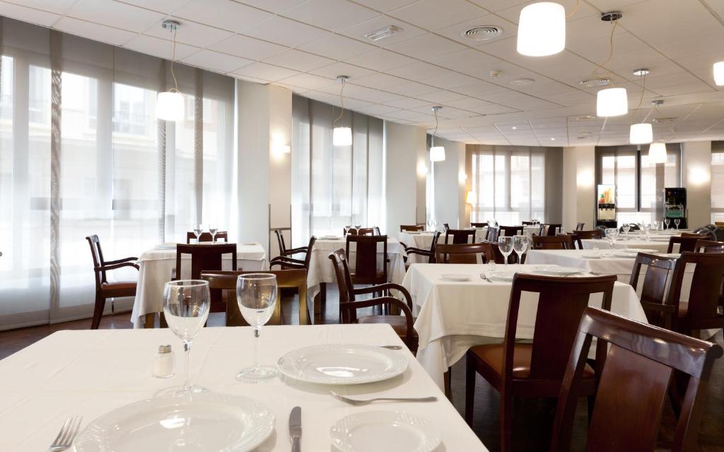 Hotel Don Curro — Restaurant & bars in Malaga, Andalusia