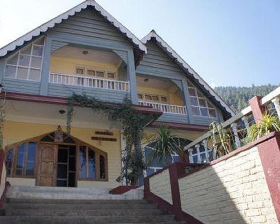 Pemaling Lords Inn Dirang, Dirāng