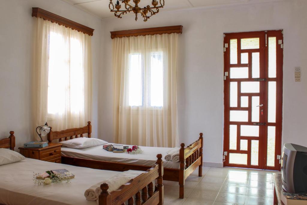 Pelagion II Sea Coral - Beachfront holiday home photo