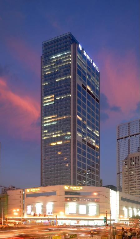Golden Eagle Summit Hotel Downtown photo