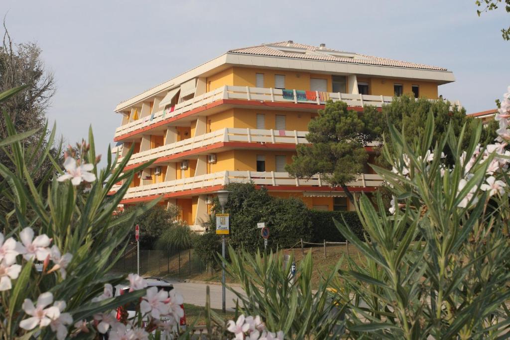 Condominio Carina - 1