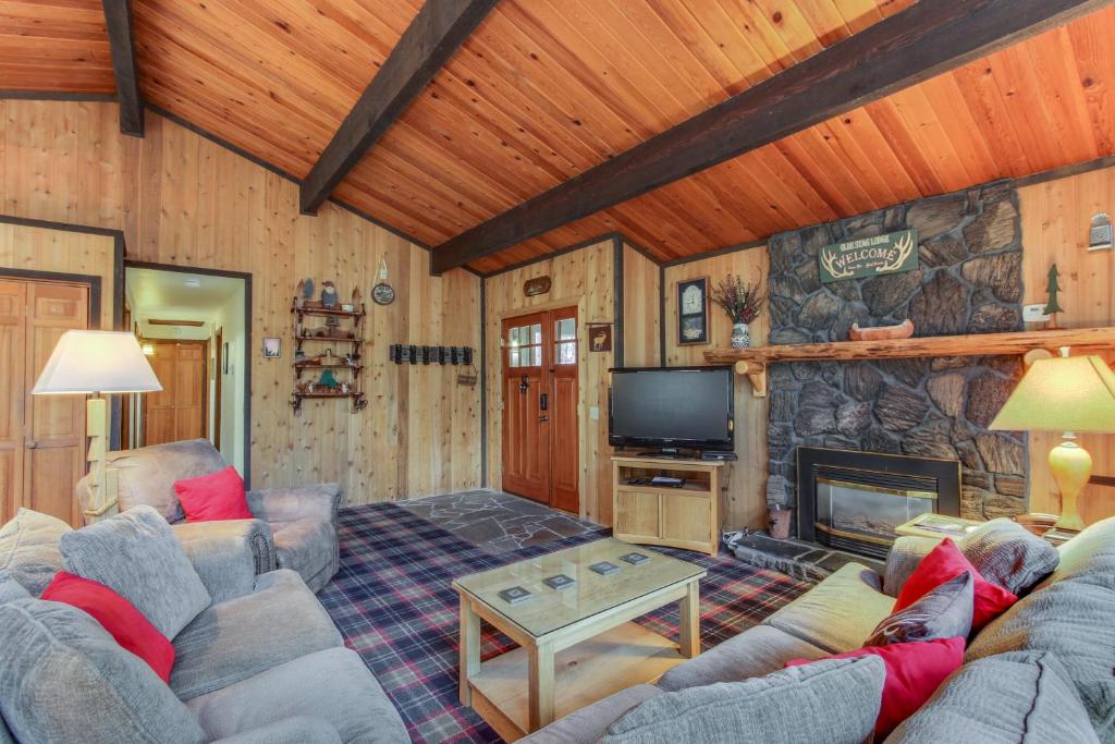 Stag Lane 3, Sunriver