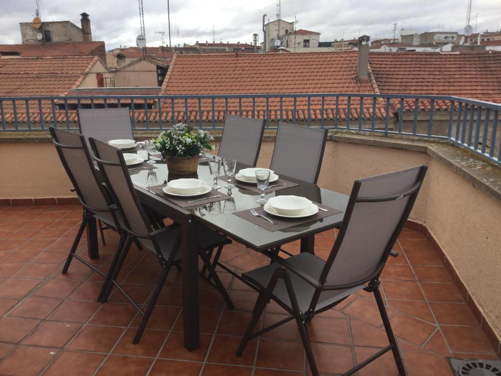 Apartamentos Azafranal-PARKING GRATIS- - 3
