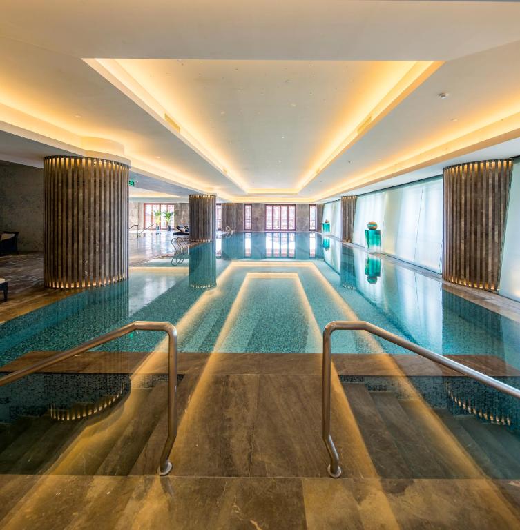 グランド ベイ ホテル ベイジン (Grand Bay Hotel Beijing) スイミングプール