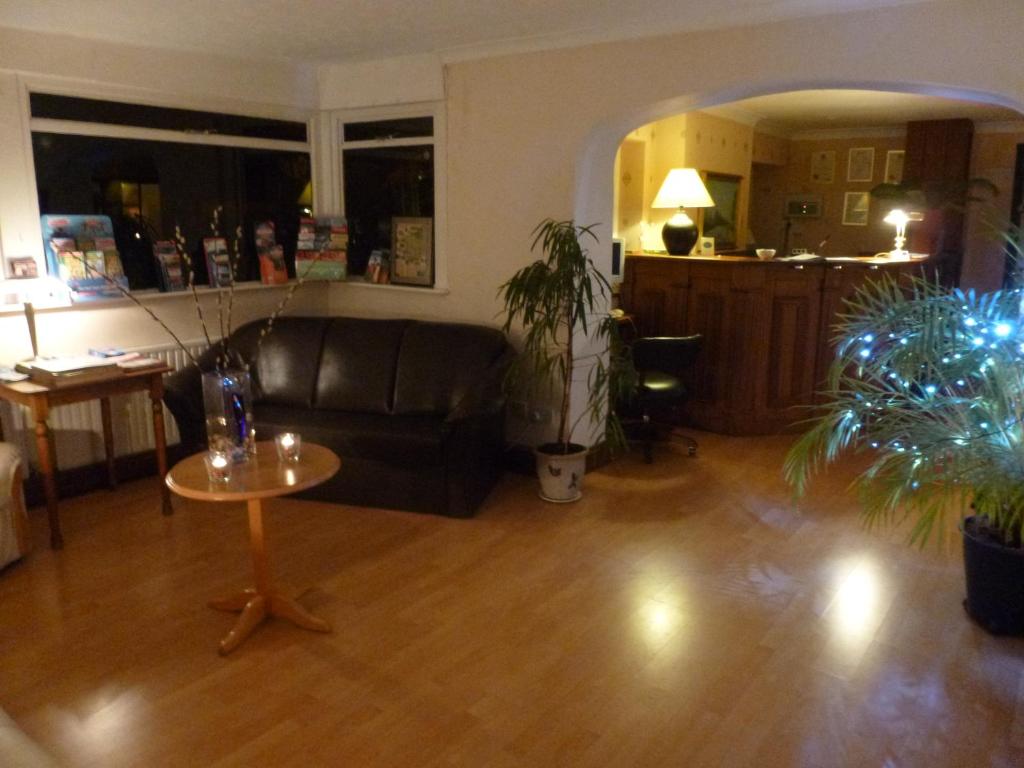 フロント・ロビー