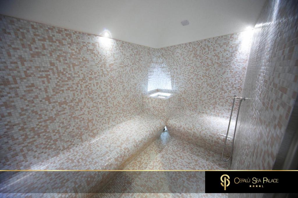 Cefalù Sea Palace — SPA in Cefalù, Sycylia