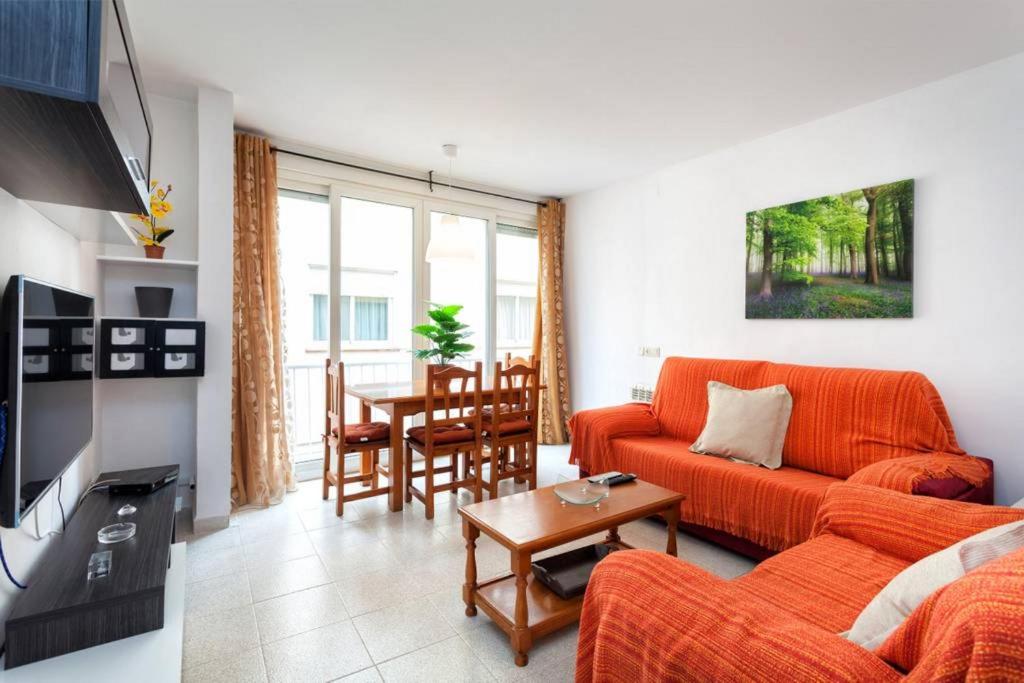Maison Lamic 2 — Hotel in Lloret De Mar