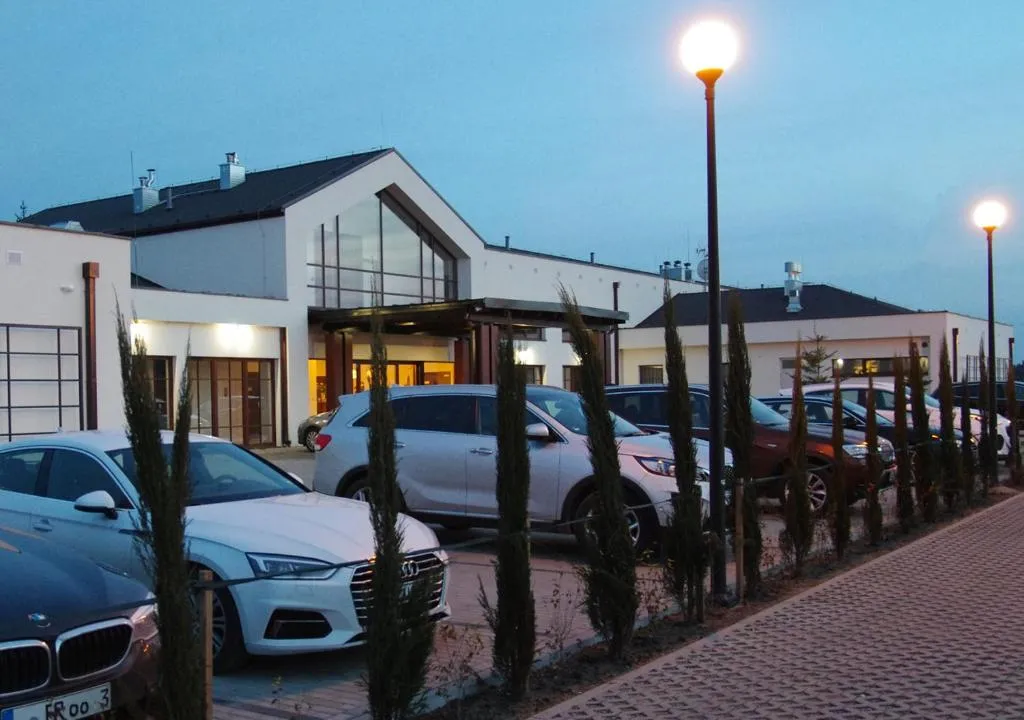 M Club Hotel | Lubie Resort，位于波莫瑞地区德拉夫斯科的酒店