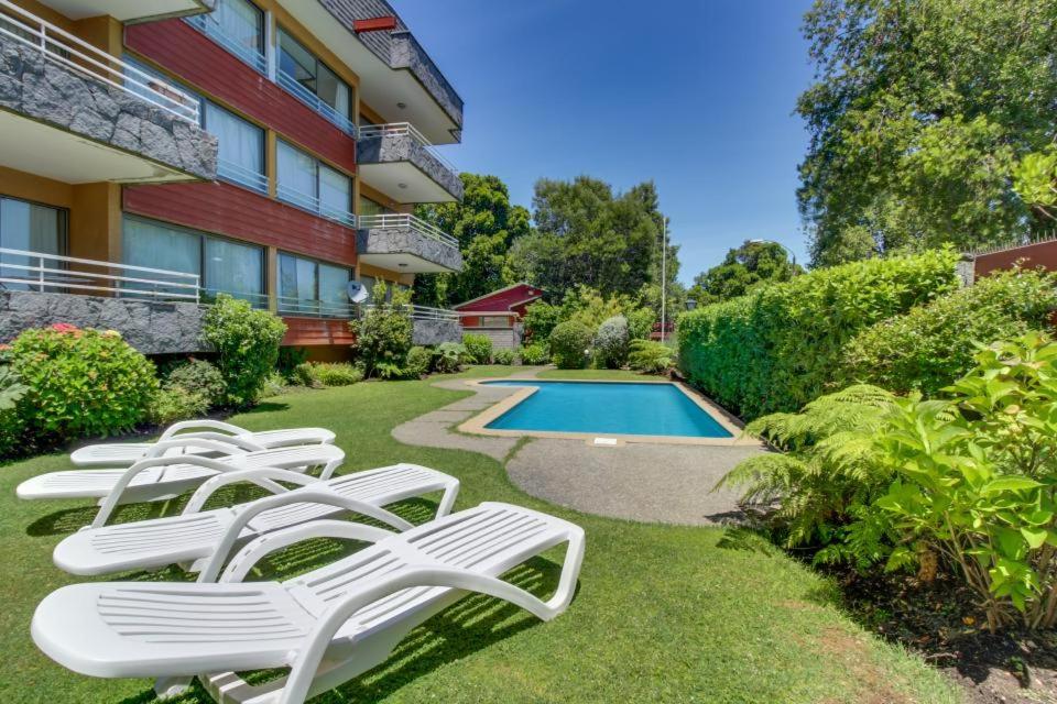 Departamento a orilla de Playa Grande Pucon, acceso directo al lago - 1