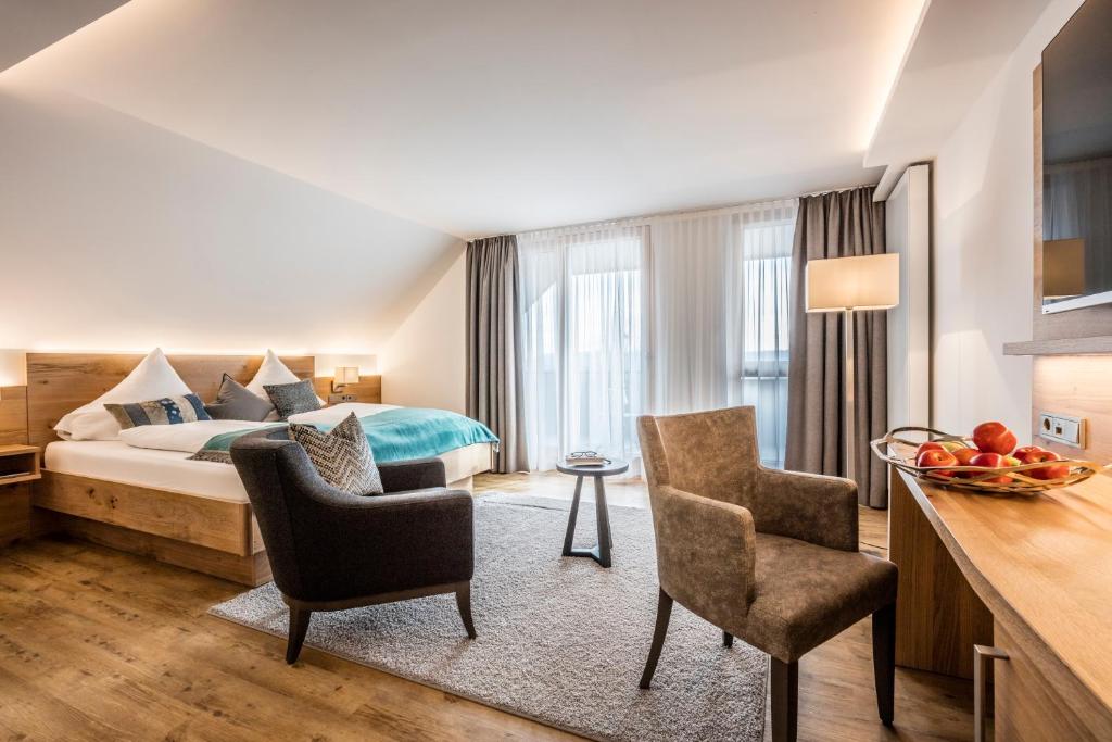 Ruhrberger Hof Hotel &amp; Restaurant Grenzach-Wyhlen bei Basel — Hotel in Grenzach-Wyhlen