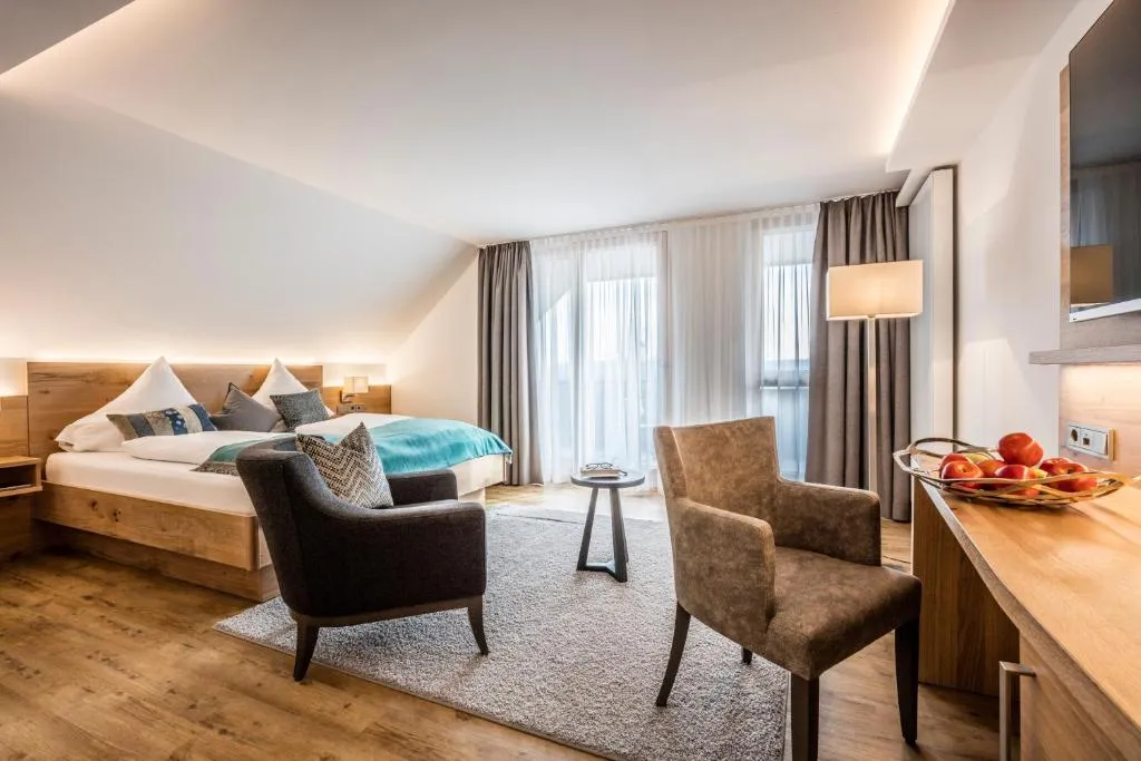 Rührberger Hof Hotel & Restaurant Grenzach-Wyhlen bei Basel, hotel in Grenzach-Wyhlen