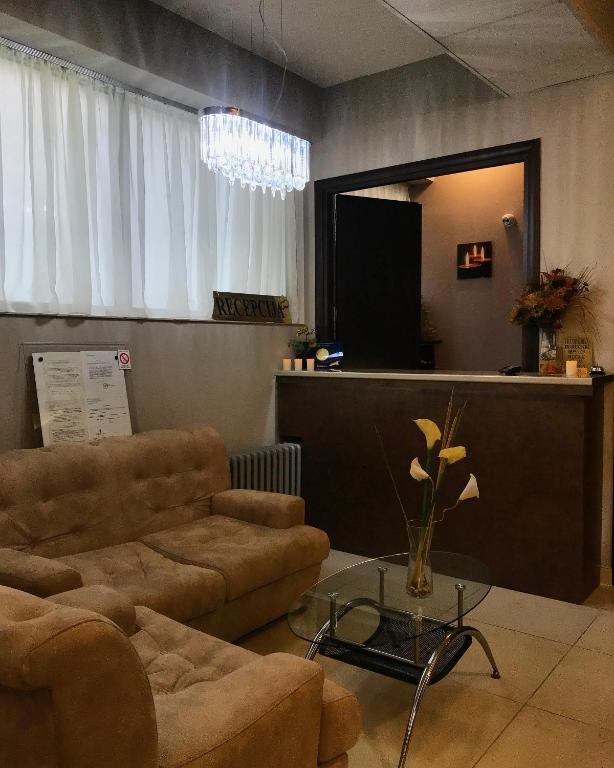 Golden Inn Hotel photo