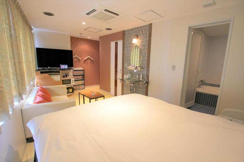 Hotel U — Hotel in Tokyo