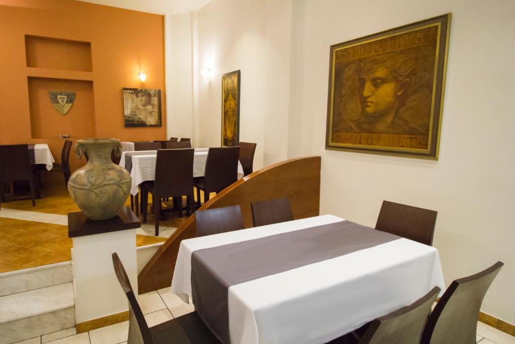 Hotel Lithaion photo