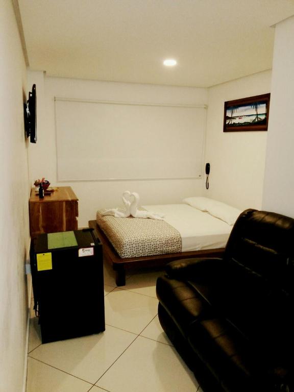 Hotel Bahia Guatape photo