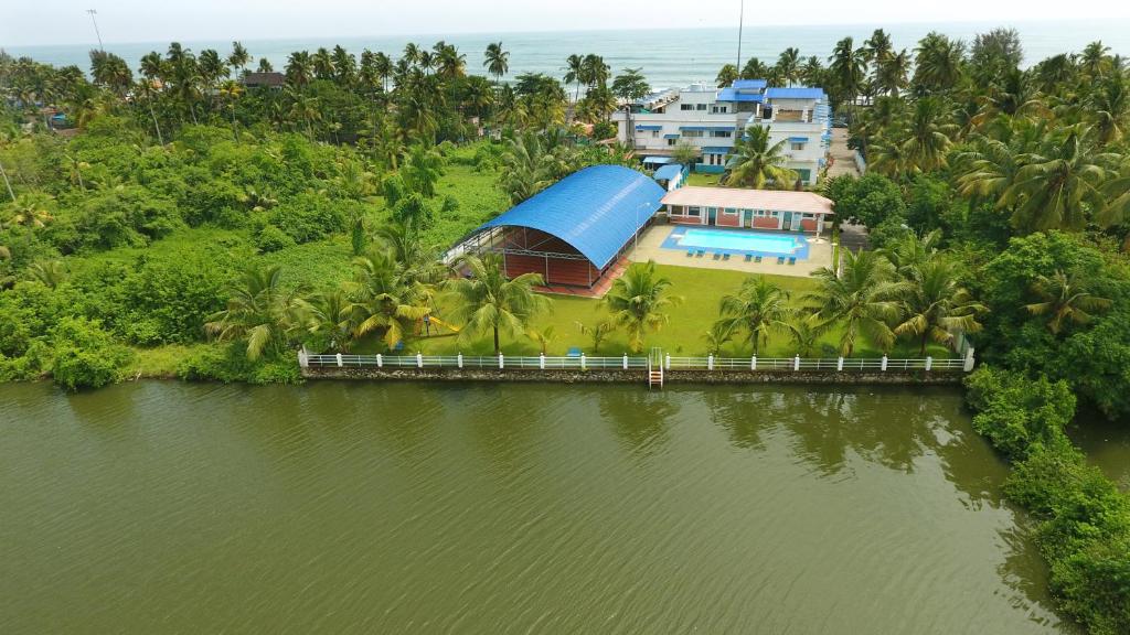 Blue Waters Cherai — Hotel in Kochi